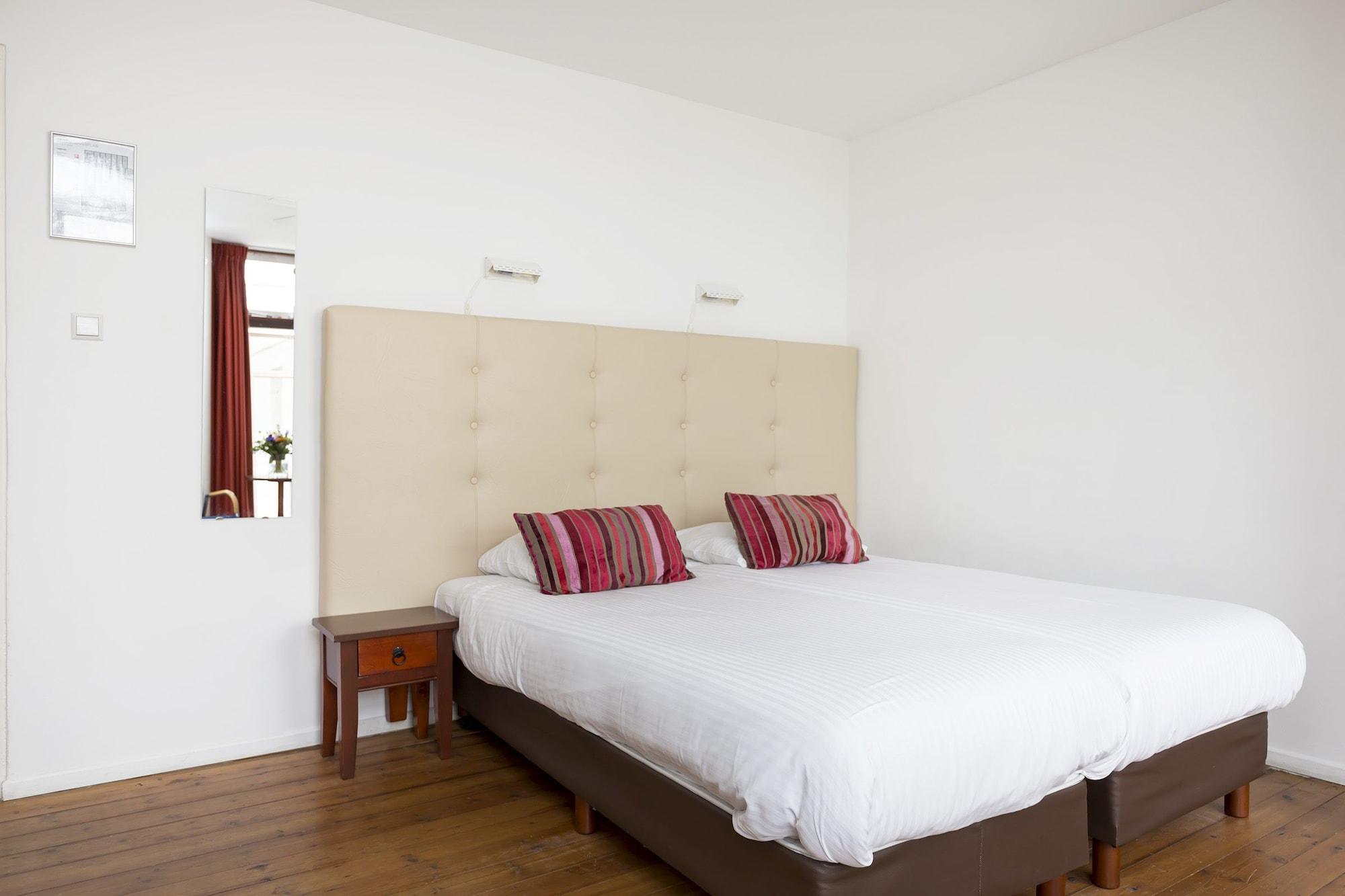 Lange Mare City Hotel เลเดน ภายนอก รูปภาพ