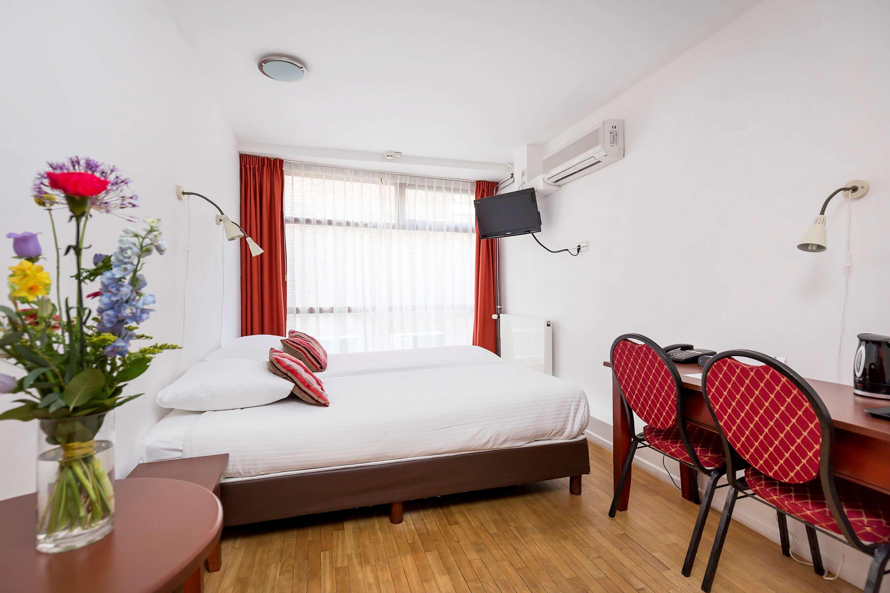 Lange Mare City Hotel เลเดน ภายนอก รูปภาพ